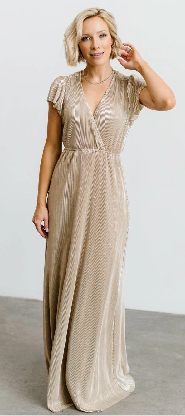 See And Be Seen Metallic Pleat Maxi Dress Womens Small Short Sleeve Gown Gold